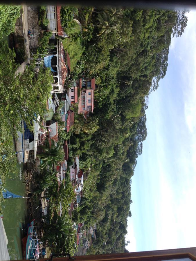 Hotel Bat & Arrow Padang  Esterno foto
